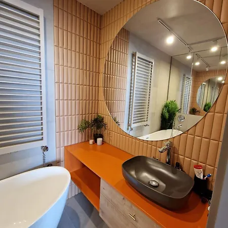Tuwima - Vibe Year - Designerski - Wieczne Apartment